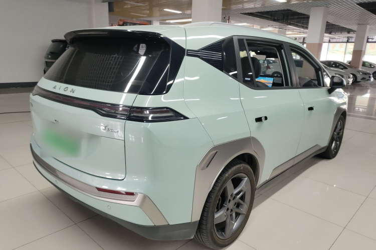 埃安 AION Y 2023款 Plus 510 科技版车身外观7