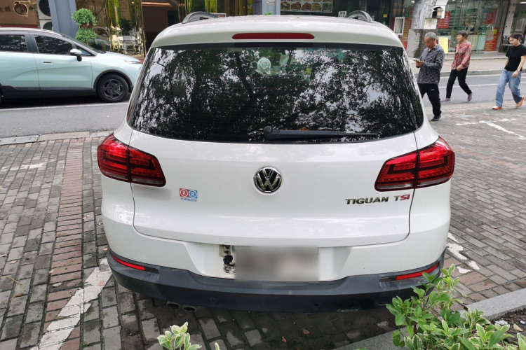 大众 途观 2015款 1.8TSI 自动两驱风尚版车身外观6004