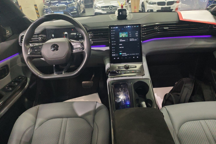 蔚来ES6 2020款 420KM 运动版中控内饰12
