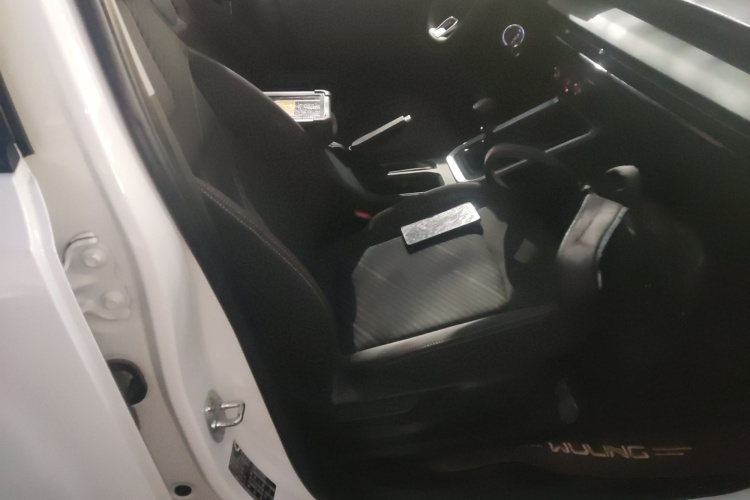 五菱汽车 五菱星驰 2022款 1.5L 手动自由型局部细节41