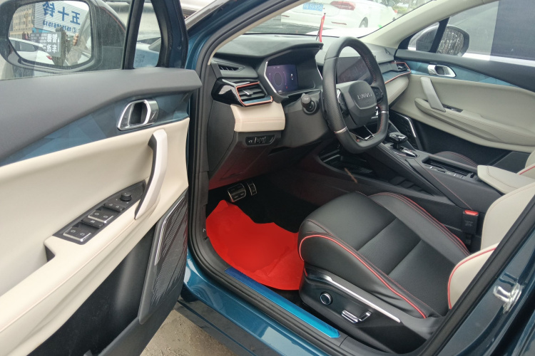 领克06 2020款 1.5T 耀Halo中控内饰20