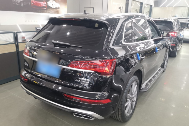 奥迪Q5L 2022款 40T 豪华动感型车身外观7