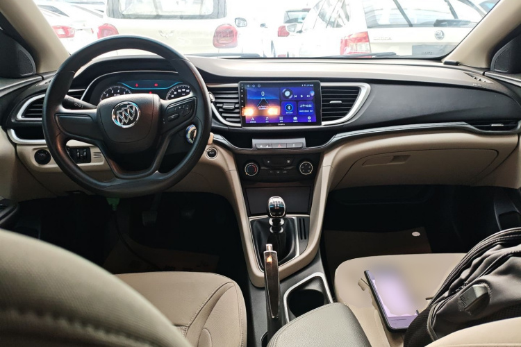 别克 英朗 2017款 15N 手动进取型中控内饰12