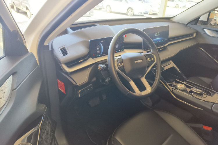 哈弗H6 2021款 第三代 2.0T 自动两驱Max中控内饰12