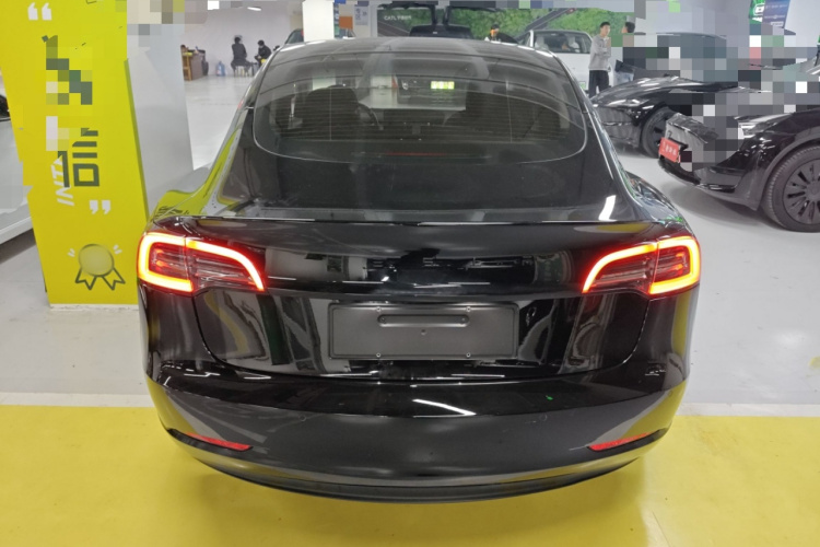 特斯拉 Model 3 2021款 标准续航后驱升级版 3D6车身外观6
