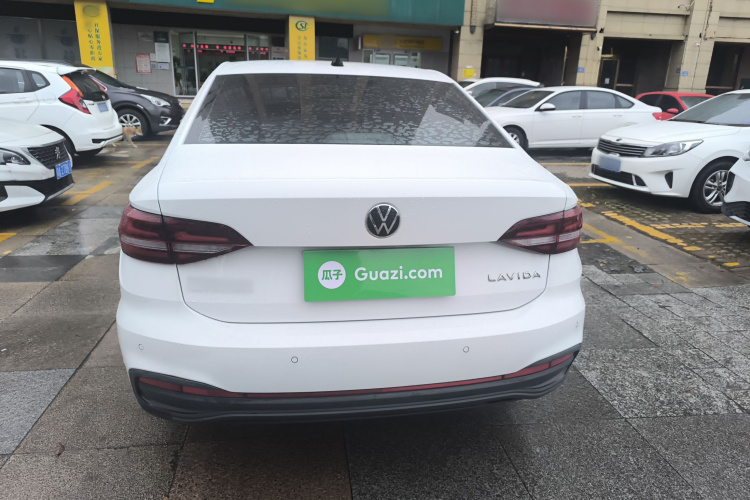 大众 朗逸 2023款 1.5L 自动得逸版车身外观6