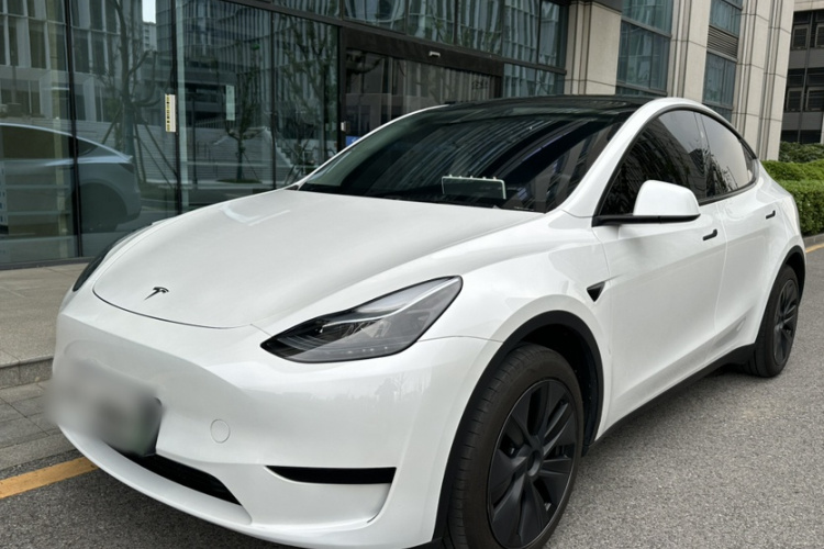 特斯拉 Model Y 2024款 后轮驱动版车身外观1