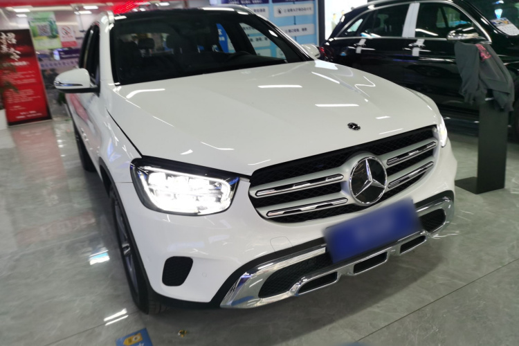 奔驰GLC 2021款 GLC 260 L 4MATIC 动感型车身外观3