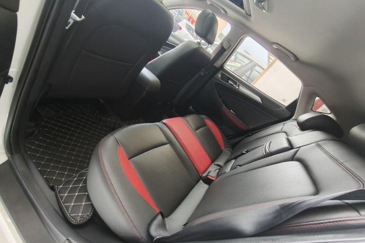 长安 逸动 2016款 XT 1.6L 自动俊酷型中控内饰7004