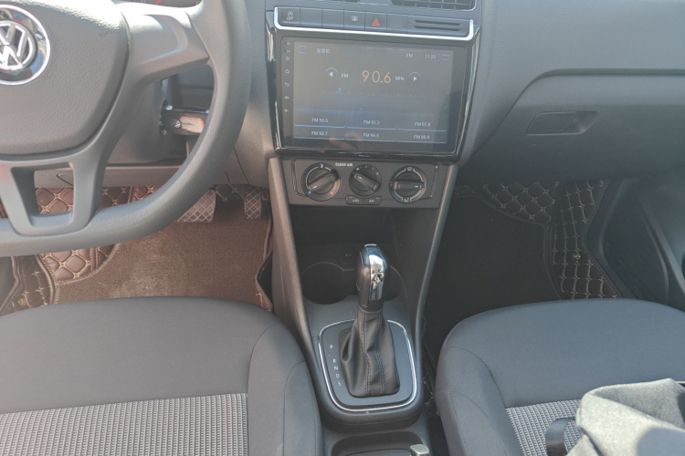 大众 Polo 2018款 1.5L 自动安驾型中控内饰12