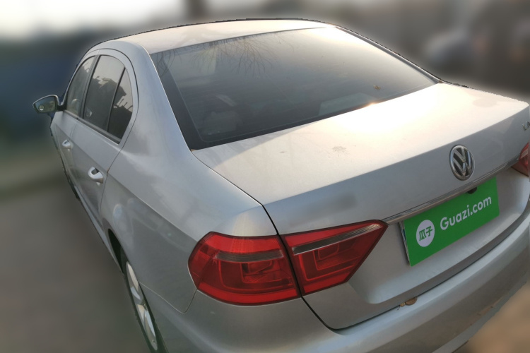 大众 朗逸 2013款 改款经典 1.6L 自动风尚版车身外观6003