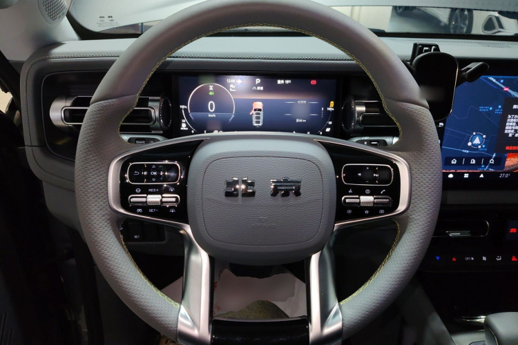 北京越野 北京BJ40 2024款 2.0D 全新刀锋英雄穿越者中控内饰13