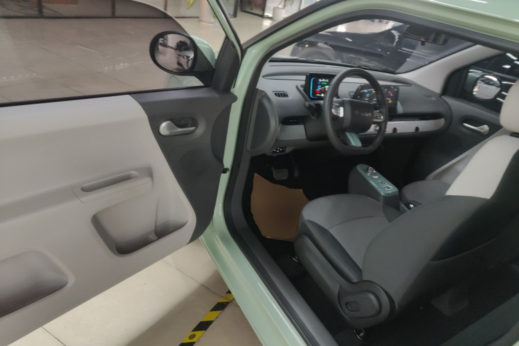 长安启源 长安Lumin 2023款 205km 香沁款中控内饰7003