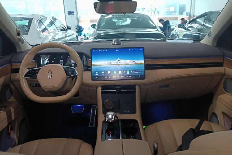 鸿蒙智行 问界M7 2024款 1.5T 智驾四驱Max版 5座中控内饰7002