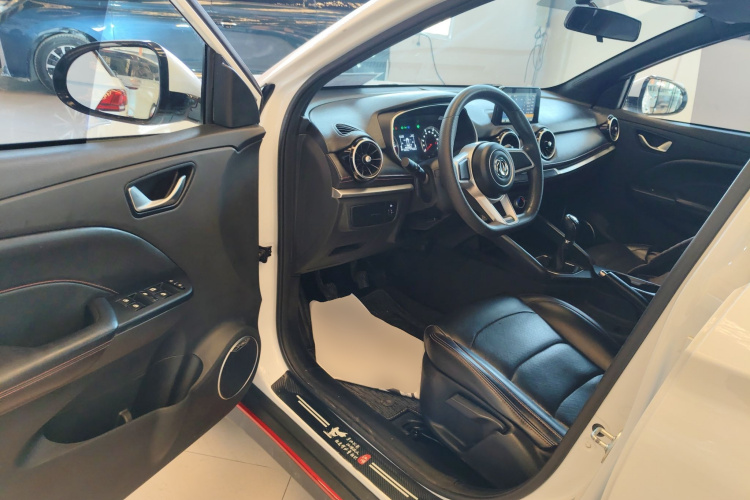 东风风光 风光500 2021款 1.5L 手动乐享型中控内饰7003