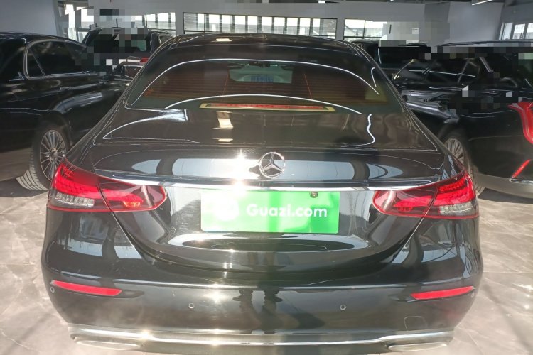 奔驰E级 2022款 E 260 L车身外观6004