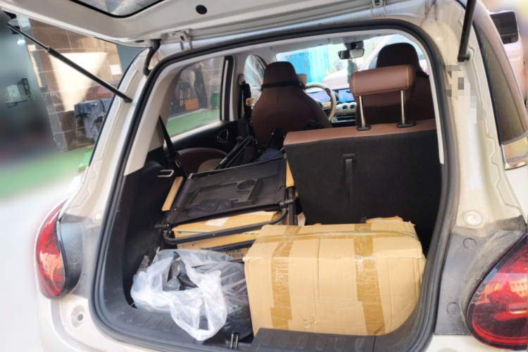 五菱汽车 五菱缤果 2023款 333km 灵犀互联+款中控内饰23