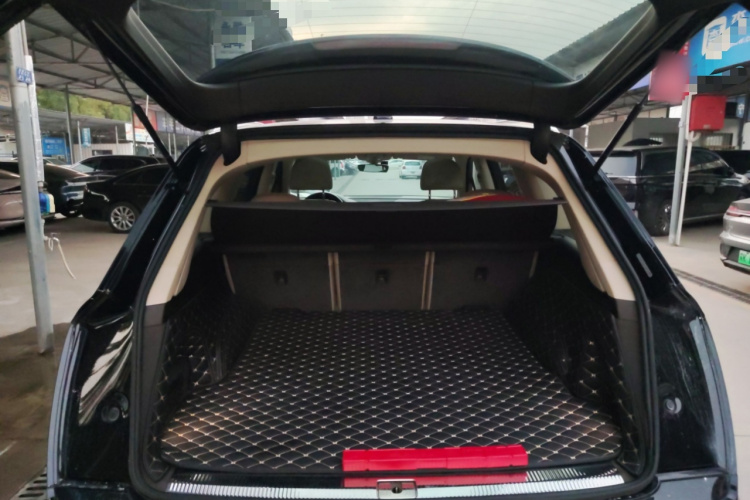 奥迪Q7 2016款 45 TFSI 技术型机舱底盘23