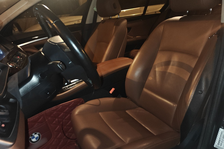 宝马5系 2014款 525Li 领先型中控内饰19