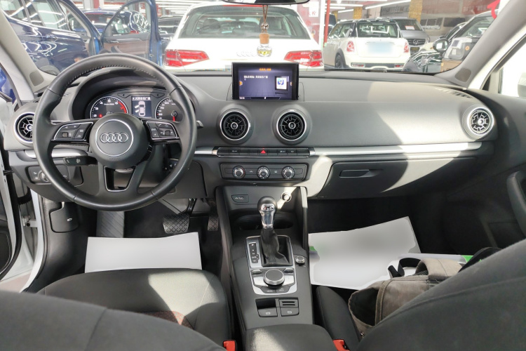 奥迪A3 2020款 Limousine 35 TFSI 进取型 国VI中控内饰7002
