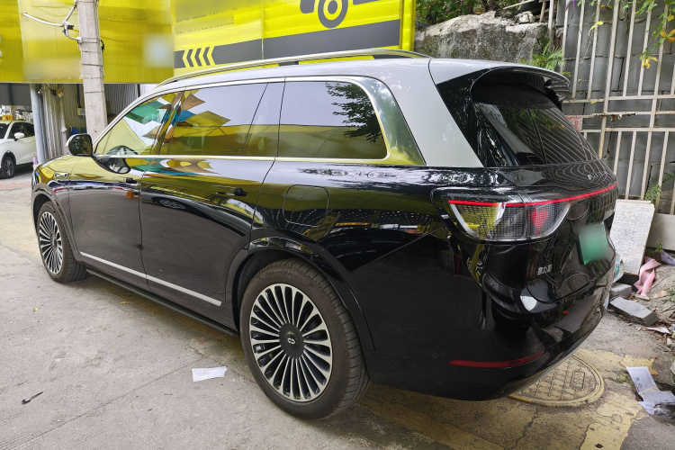 鸿蒙智行 问界M9 2024款 增程 Ultra版 52kWh 5座版车身外观6002