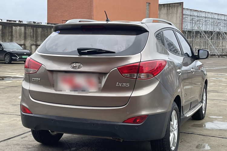 北京现代ix35 2012款 2.0L 自动两驱精英版GLS车身外观6007