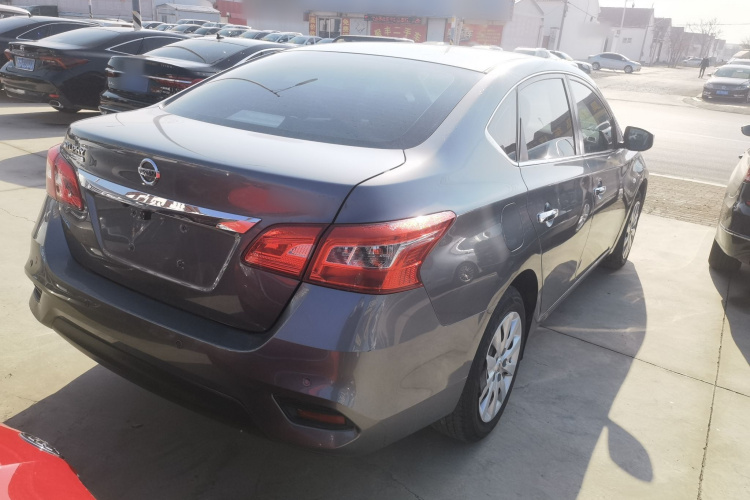 日产 轩逸 2021款 经典 1.6XE CVT舒适版车身外观7