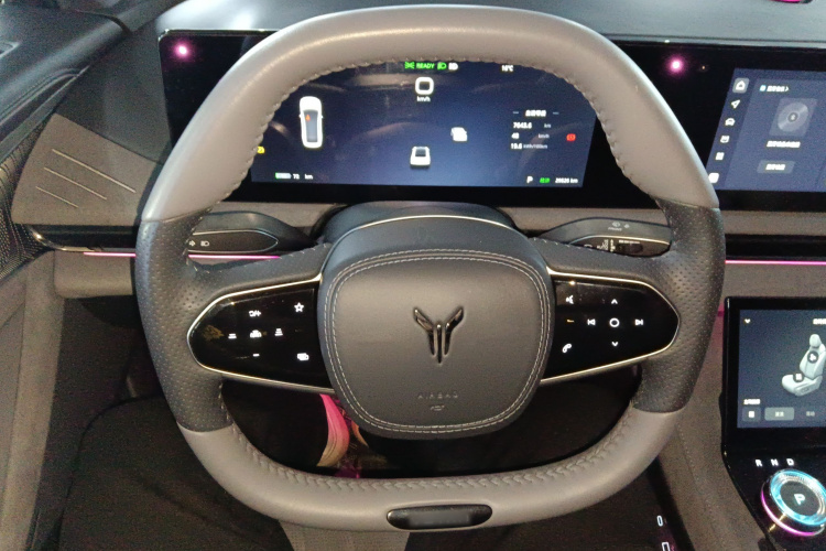 岚图汽车 岚图追光 2023款 四驱旗舰版中控内饰13