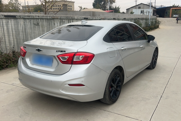 雪佛兰 科鲁兹 2018款 Redline 320 自动炫锋都市版车身外观6006