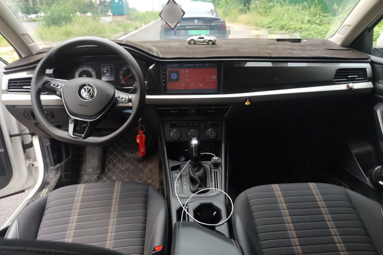 大众 朗逸 2019款 280TSI DSG舒适版 国VI中控内饰7002
