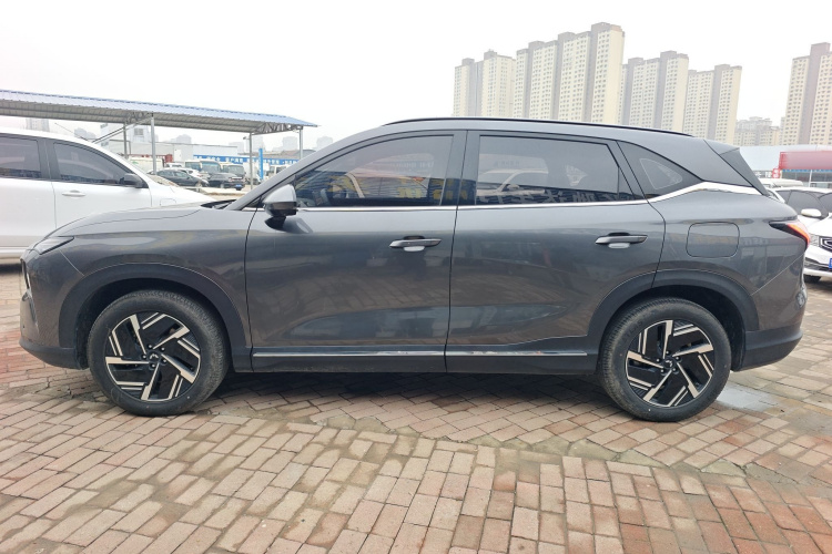 五菱汽车 五菱星光S 2024款 130km 旗舰型车身外观4