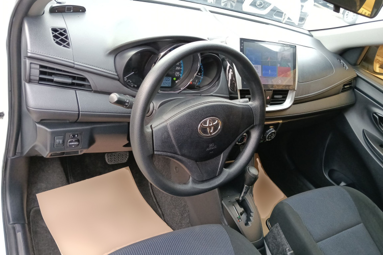 丰田 YARiS L 致享 2017款 1.5E CVT魅动版中控内饰7002
