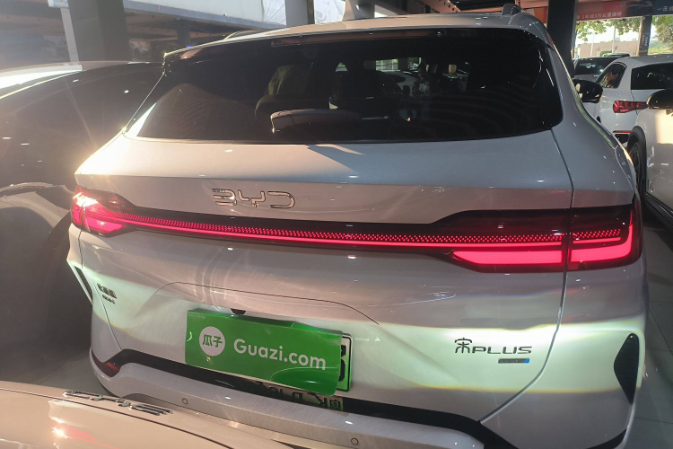 比亚迪 宋PLUS新能源 2025款 DM-i 智驾版 112KM 尊荣型车身外观6004