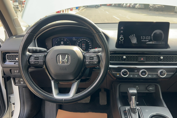 本田 思域 2022款 240TURBO CVT劲控版局部细节13