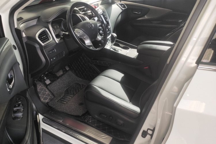 日产 楼兰 2015款 2.5L XL 两驱智尚版中控内饰19