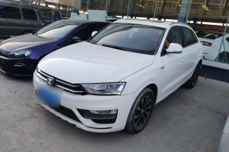 众泰SR7 2016款 1.5T 手动魔方之心版 国IV