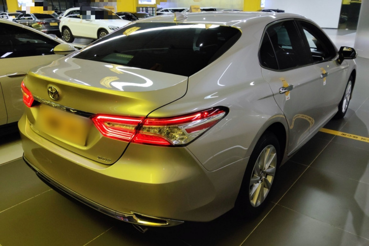 丰田 凯美瑞 2023款 2.0G 豪华版车身外观7