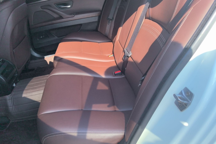 宝马5系 2017款 525Li 豪华设计套装中控内饰21