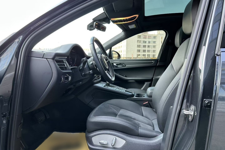 保时捷 2021款 Macan 2.0T中控内饰7003