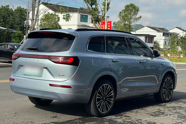 鸿蒙智行 问界M7 2024款 1.5T 智驾四驱Max版 6座车身外观6006