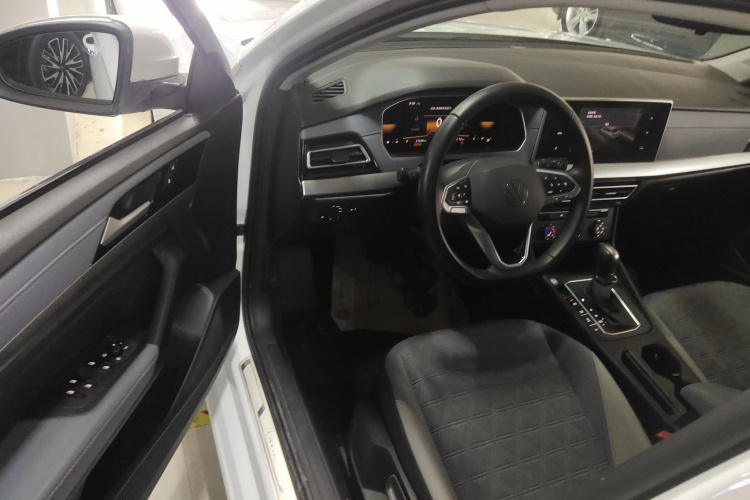 大众 朗逸 2023款 300TSI DSG满逸版中控内饰7003