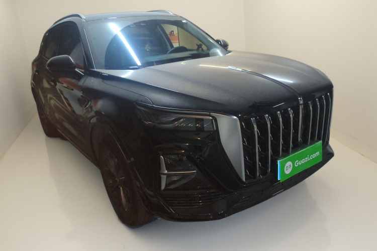 红旗HS5 2023款 2.0T 旗享Pro版车身外观3