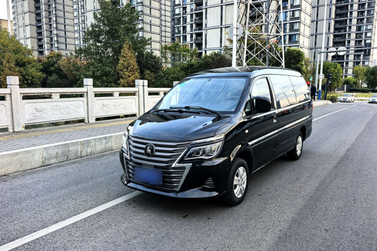 东风风行 菱智 2022款 奋斗款 M5L 1.6L 基本型 7座车身外观6001