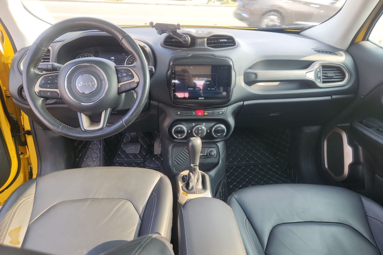 Jeep 自由侠 2016款 1.4T 自动智能版中控内饰12