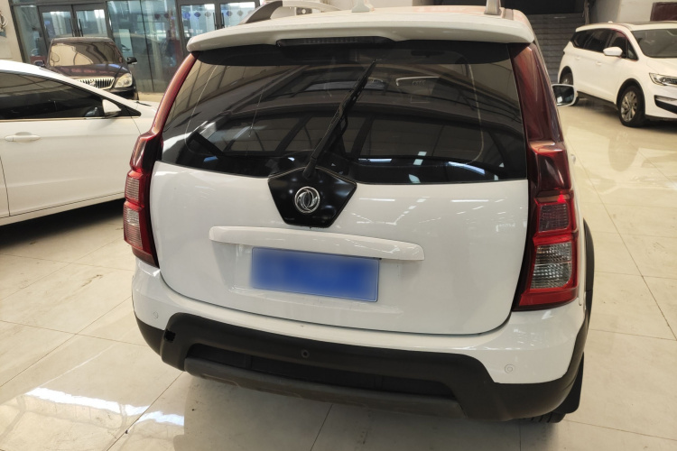 东风风行 景逸X5 2016款 1.6L 手动豪华型车身外观6