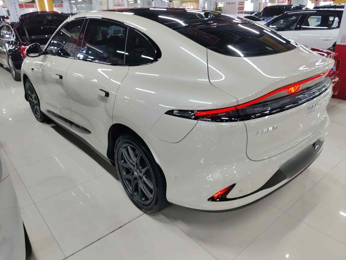 智己汽车 智己LS6 2025款 灵蜥智驾版(3)
