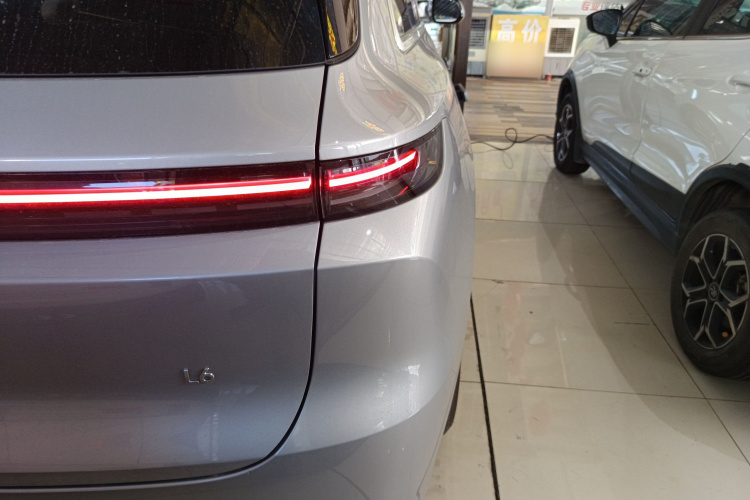 理想汽车 理想L6 2024款 Max车身外观9