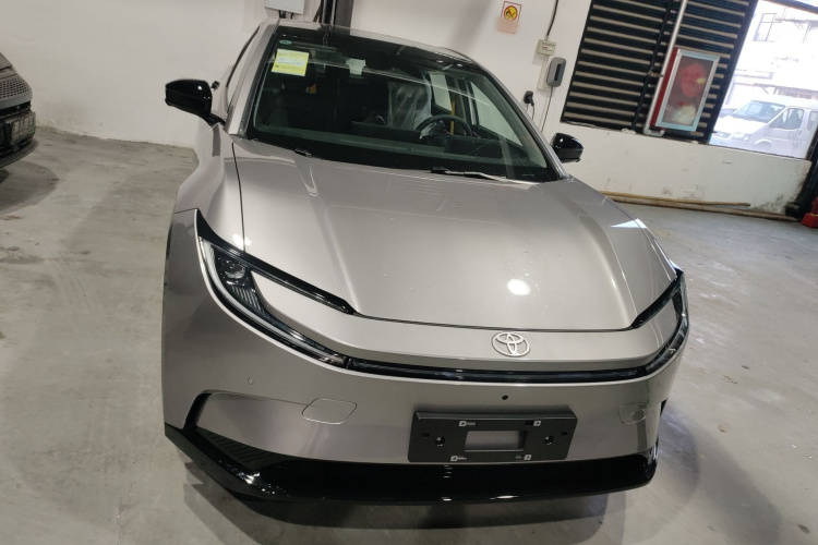 丰田bZ5 2025款 550 PRO车身外观2