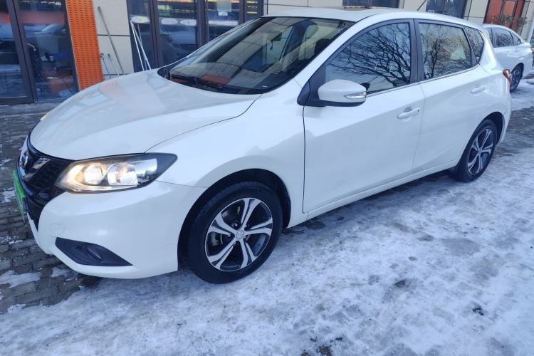 日产 骐达TIIDA 2016款 1.6L CVT智行版车身外观4