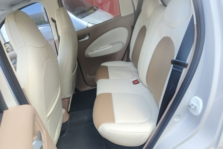 五菱汽车 宏光MINIEV 2025款 四门版 进阶款中控内饰21